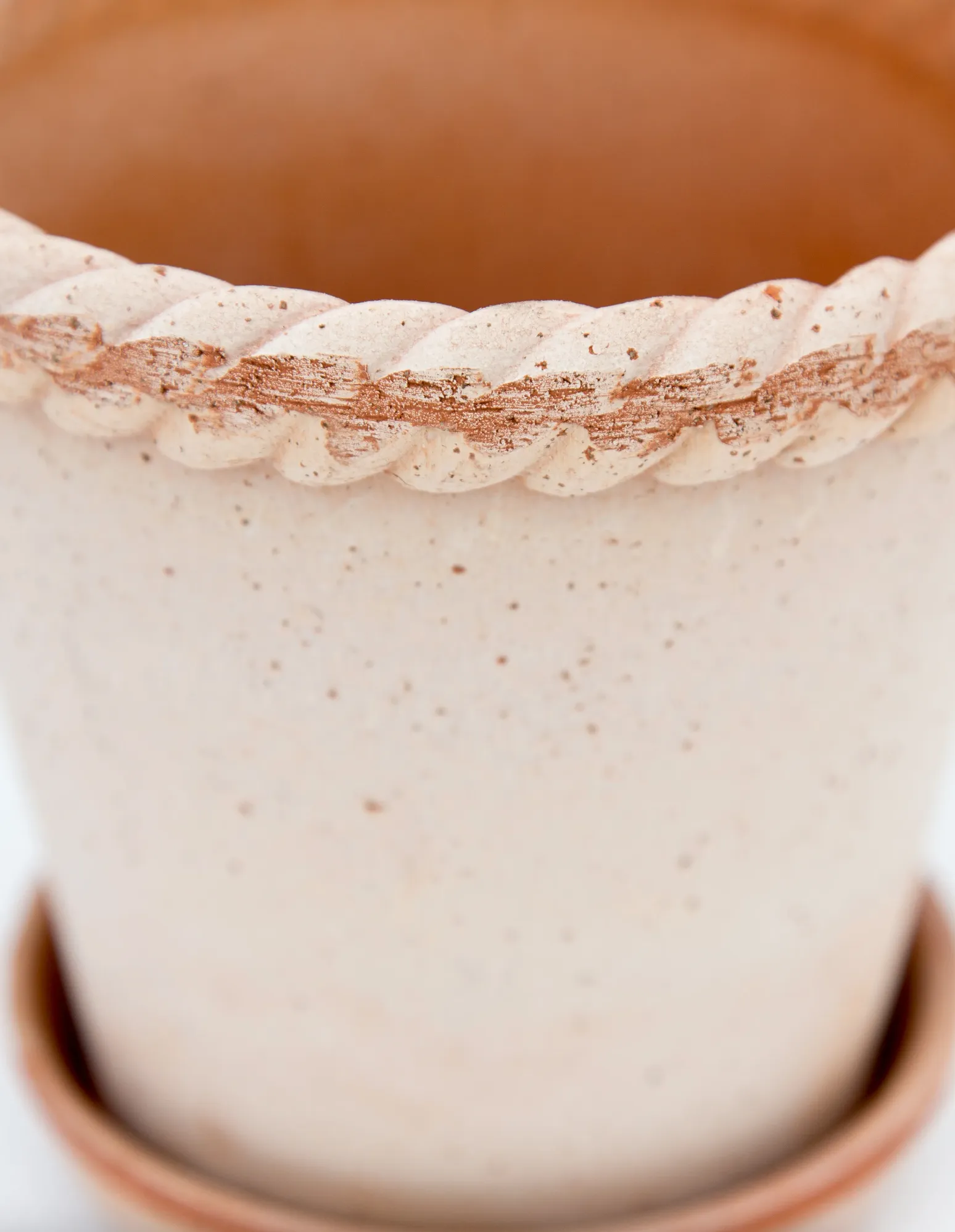 Emilia Pot