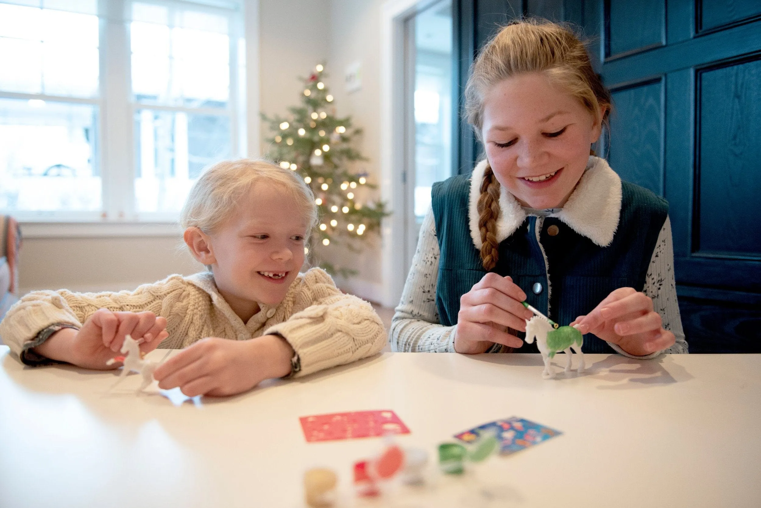 Paint Your Horse | 2024 Ornament Craft Kit