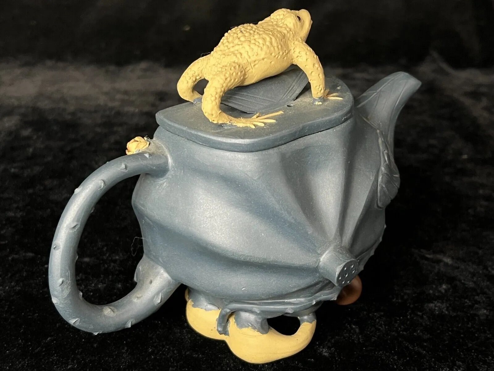 Vintage Chinese Yixing Purple Clay Tea Pot Lotus Por & Toad After Jiang Rong
